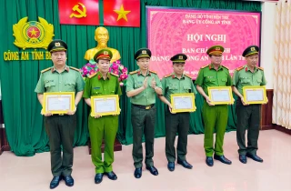 Phòng Tham mưu, Công an tỉnh: Lá cờ đầu trong phong trào thi đua “Vì an ninh Tổ quốc”