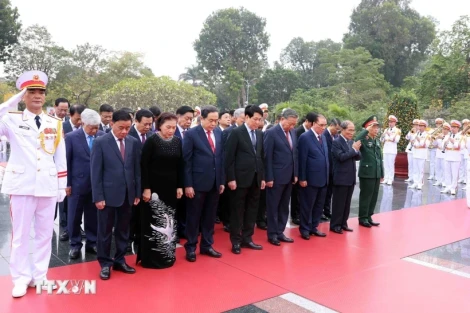 Lãnh đạo Đảng, Nhà nước vào Lăng viếng Chủ tịch Hồ Chí Minh