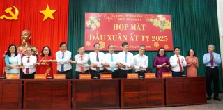 Họp mặt đầu xuân - Ký kết giao ước thi đua năm 2025