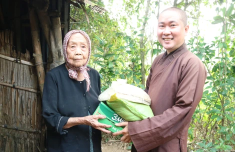 Hạt gạo nghĩa tình ấm áp yêu thương