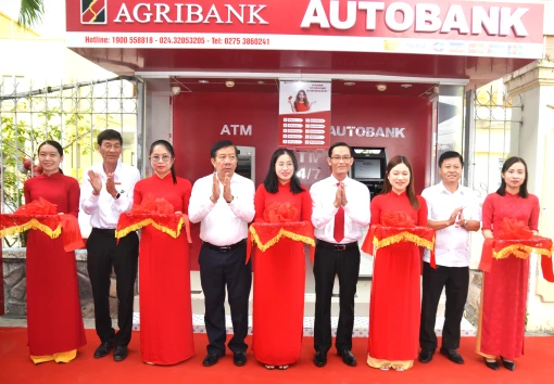 Agribank khai trương máy gửi rút tiền tự động đầu tiên trên địa bàn huyện Châu Thành