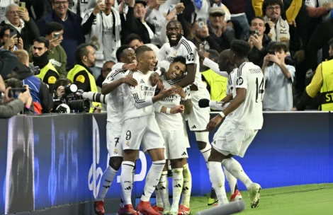 Real Madrid hạ gục Man City tiến bước vòng 1/8 Champions League