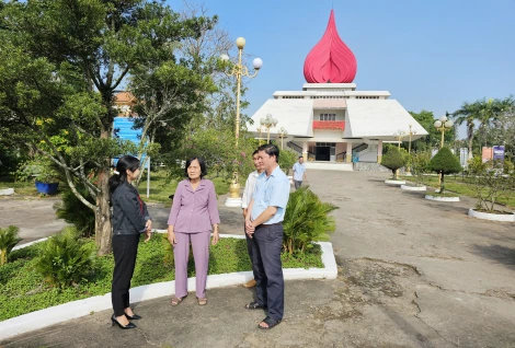 Bí thư chi bộ phát huy tinh thần “Tuổi cao - Gương sáng”