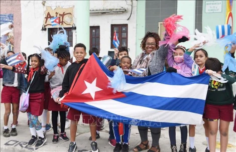 El Salvador yêu cầu dỡ bỏ bao vây cấm vận với Cuba