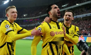 Dortmund và Arsenal vào tứ kết Champions League