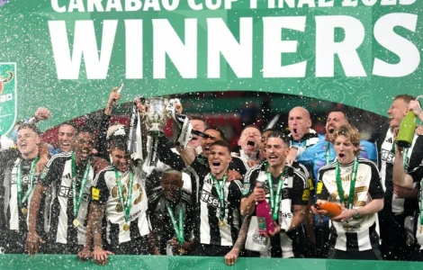 Newcastle lên ngôi Carabao Cup 2024/25