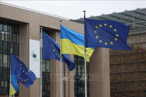 Đàm phán ba bên giữa Mỹ - Ukraine - EU tại Pháp