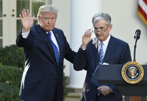 Tổng thống Trump tuyên bố không có ý định sa thải Chủ tịch Fed Powell