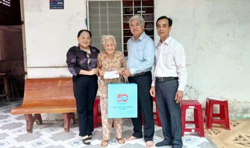 Mỏ Cày Bắc tổ chức nhiều hoạt động đền ơn đáp nghĩa