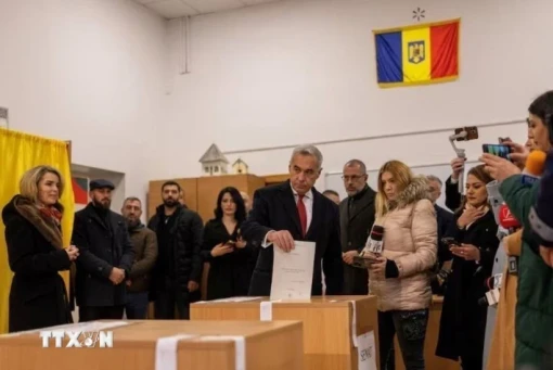 Bầu cử tổng thống Romania: Tăng cường công tác đảm bảo minh bạch và công bằng