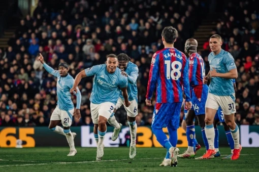 Nottingham nguy cơ mất vé dự C1