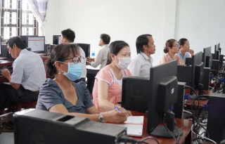 Ngành giáo dục triển khai phong trào ‘Bình dân học vụ số’