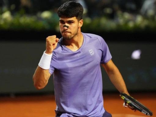 Alcaraz, Zverev vào vòng 1/8 Rome Masters