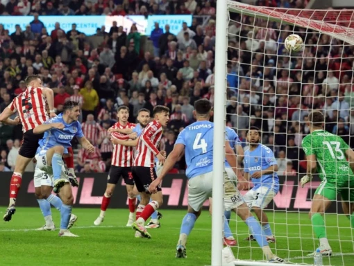 Sunderland vào chung kết play-off thăng hạng Premier League