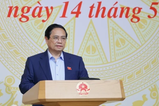 Thủ tướng yêu cầu lập tổ công tác đặc biệt, mở đợt cao điểm truy quét buôn lậu, hàng giả