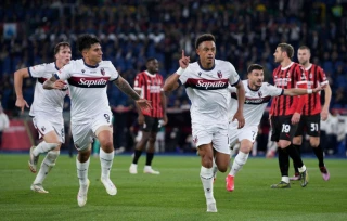 Bologna hạ Milan vô địch Coppa Italia