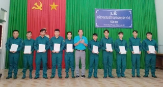 Ban Chỉ huy Quân sự thị trấn Thạnh Phú hoàn thành xuất sắc nhiệm vụ trong phong trào thi đua Quyết thắng