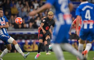 Barca vô địch La Liga sớm hai vòng đấu
