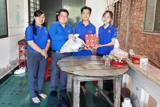 Mô hình '1 chi đoàn đồng hành cùng 1 người khuyết tật'