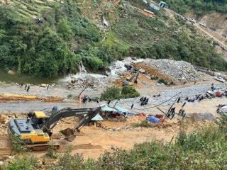 Sạt lở đá khiến 5 người mất tích ở Lai Châu