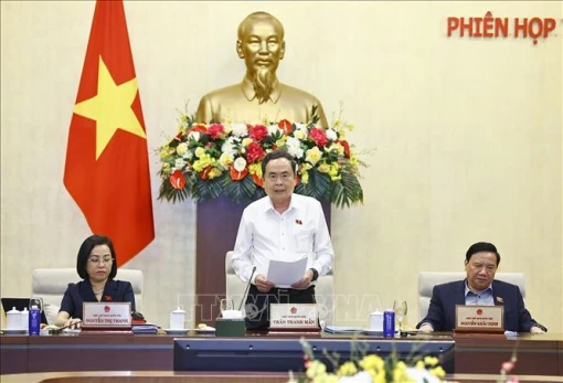 Bế mạc Phiên họp thứ 45 của Ủy ban Thường vụ Quốc hội