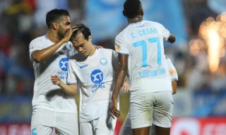 Nam Định thắng huỷ diệt 6-1 HAGL