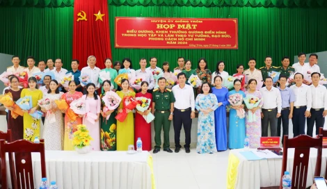 Vững bước tiến vào kỷ nguyên mới