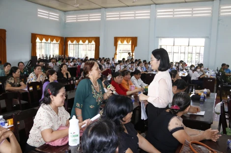 Nâng cao nhận thức, năng lực tự bảo vệ cho phụ nữ và trẻ em