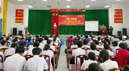Hội nghị tuyên truyền về biển đảo và thu hút nguồn nhân lực