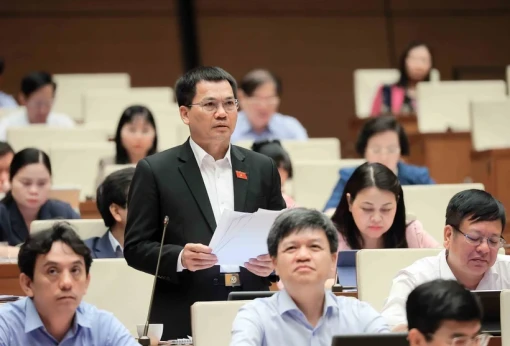 Quốc hội thảo luận về miễn học phí đối với trẻ em mầm non, học sinh phổ thông