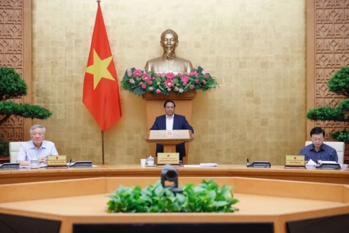 Thủ tướng: Quyết tâm cơ bản hoàn thành tháo gỡ 'điểm nghẽn' thể chế ngay trong năm 2025