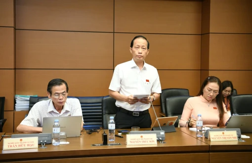 Chính sách miễn giảm thuế sử dụng đất nông nghiệp, VAT hợp lòng dân, 
thúc đẩy phát triển kinh tế