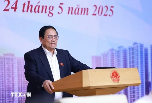 Thủ tướng: Triển khai ngay giải pháp để giảm chênh lệch giá vàng trong nước và quốc tế