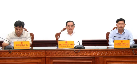 Hội nghị lấy ý kiến Dự thảo Nghị quyết sửa đổi, bổ sung một số điều Hiến pháp năm 2013