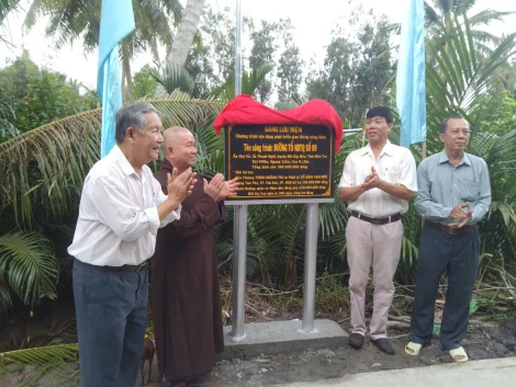 Xã Thạnh Ngãi khánh thành đưa vào sử dụng 2 con đường nông thôn