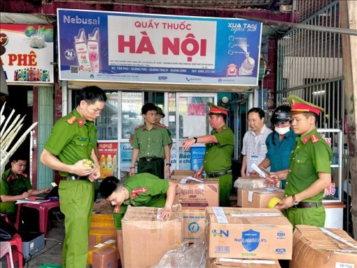 Quảng Bình: Phát hiện số lượng lớn dược phẩm không rõ nguồn gốc