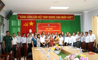 Tọa đàm Nâng cao chất lượng các giải báo chí