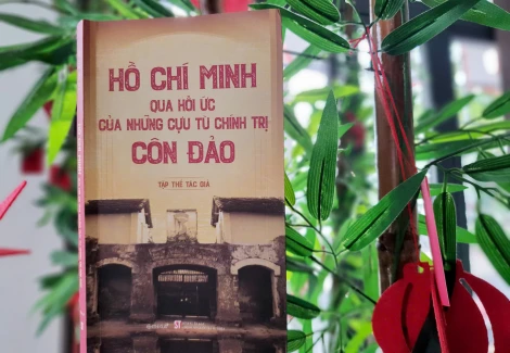 Hồ Chí Minh qua hồi ức của những cựu tù chính trị Côn Đảo