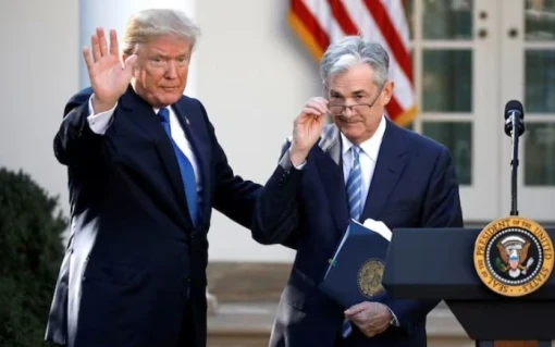 Cuộc gặp trực tiếp đầu tiên giữa Tổng thống Trump và Chủ tịch Fed
