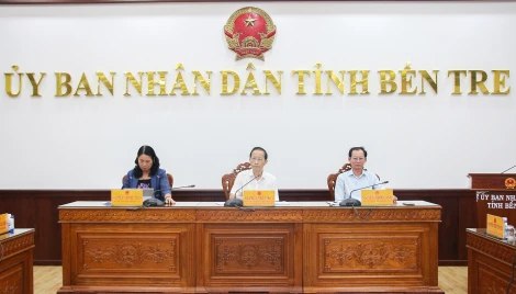 Thành viên UBND tỉnh cho ý kiến về sắp xếp tổ chức bộ máy và chính sách cán bộ cấp xã