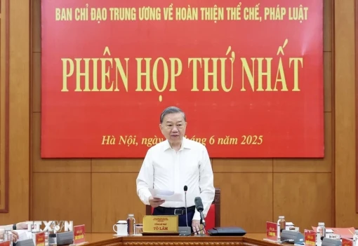 Tổng Bí thư: Hoàn thiện thể chế pháp luật phải mở đường cho kiến tạo phát triển Tổng Bí thư: Hoàn thiện thể chế pháp luật phải mở đường cho kiến tạo phát triển