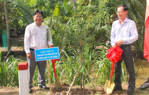 Trồng cây hưởng ứng Ngày Môi trường thế giới 5-6