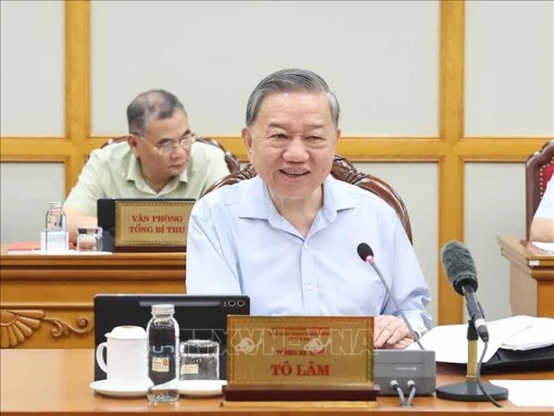 Tổng Bí thư: Bố trí, sắp xếp cán bộ đúng nguyên tắc, không để phát sinh vấn đề phức tạp nội bộ Tổng Bí thư: Bố trí, sắp xếp cán bộ đúng nguyên tắc, không để phát sinh vấn đề phức tạp nội bộ