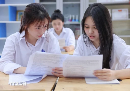 Thủ tướng: Ưu tiên bố trí ngân sách bảo đảm tổ chức dạy học 2 buổi mỗi ngày