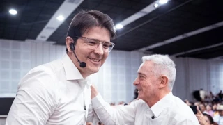 Ứng cử viên Tổng thống Colombia Miguel Uribe bị bắn trọng thương
