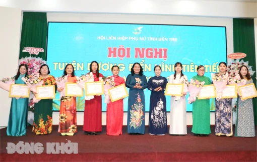Tuyên dương 65 tập thể, cá nhân phụ nữ điển hình tiên tiến