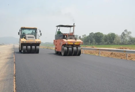 Chậm tiến độ nhiều Dự án cao tốc Bắc-Nam, hệ thống điều hành giao thông