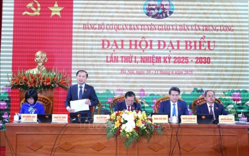 Công tác tuyên giáo, dân vận phải giúp nhân dân giải quyết những vấn đề thực tiễn cuộc sống Công tác tuyên giáo, dân vận phải giúp nhân dân giải quyết những vấn đề thực tiễn cuộc sống