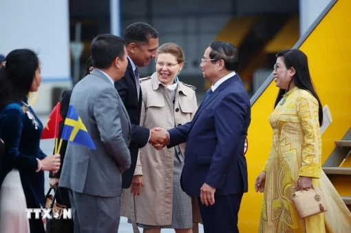 Thủ tướng Phạm Minh Chính tới Stockholm, bắt đầu thăm chính thức Thụy Điển Thủ tướng Phạm Minh Chính tới Stockholm, bắt đầu thăm chính thức Thụy Điển