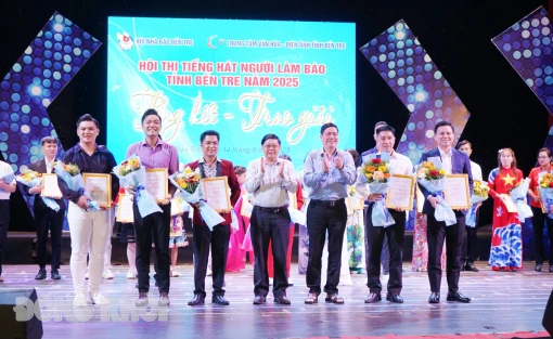 Chung kết trao giải Hội thi Tiếng hát người làm báo tỉnh Bến Tre năm 2025